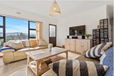 I will do photoshop masking or alpha masking awesome